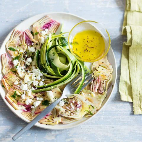 Carpaccio d’artichauts poivrade courgettes et feta