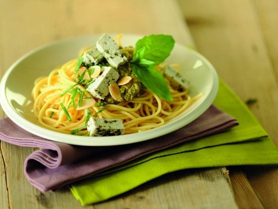 Spaghettis à l'ail et au basilic