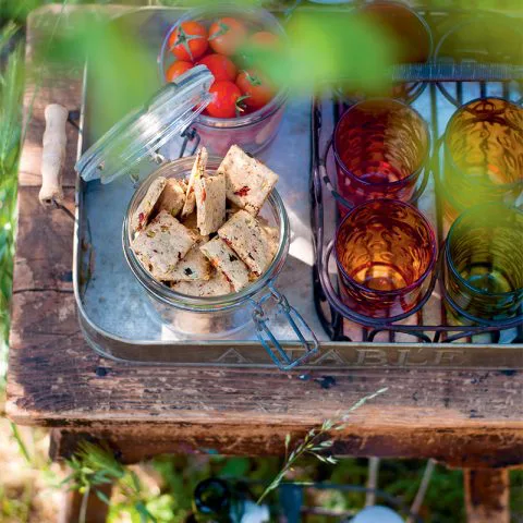 Crakers vegan aux graines pour l'apéritif