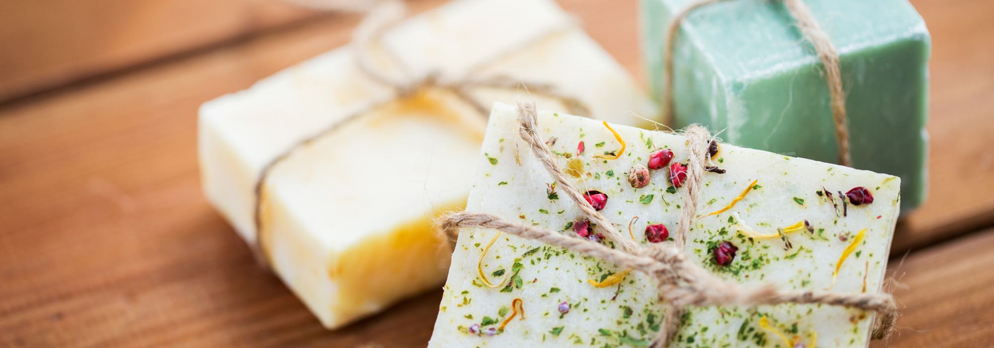 Découvrez nos gels douches et savons bio La Vie Claire