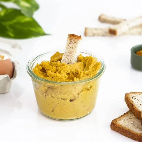 Houmous carottes curcuma et oeufs à la coque