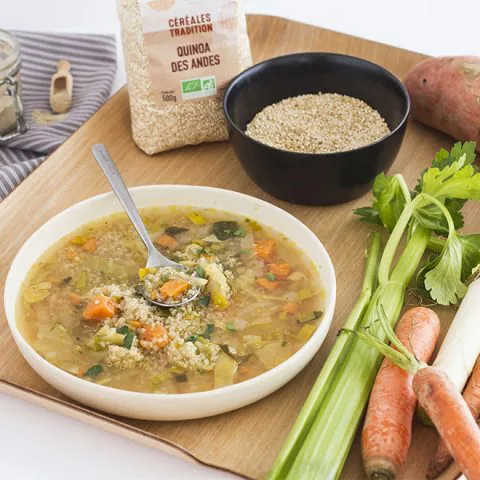 Bouillon de légumes maison au parmesan