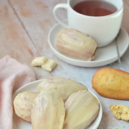 Madeleine chocolat blanc et fraise bio