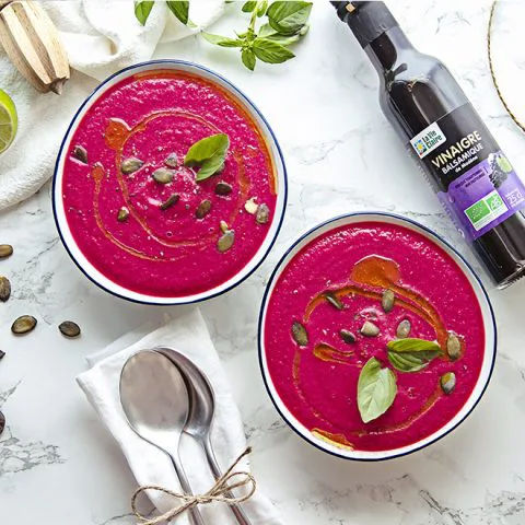 Gaspacho de betterave relevé au vinaigre balsamique