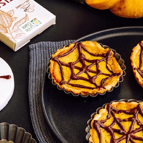 Pumpkin pie et toile d’araignée en chocolat