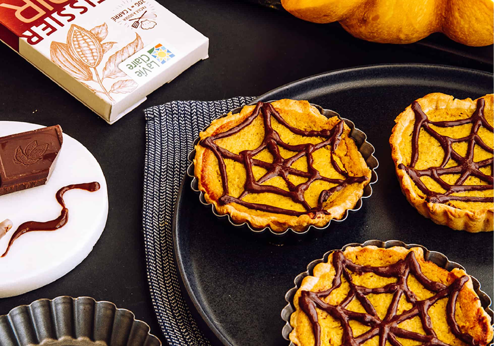 Pumpkin pie et toile d’araignée en chocolat