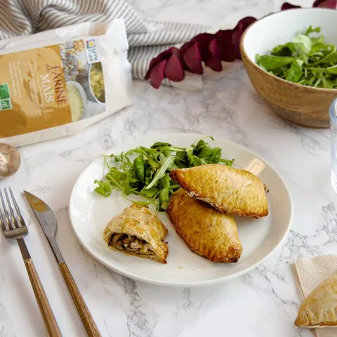 Chaussons épinards, chèvre et farine de maïs