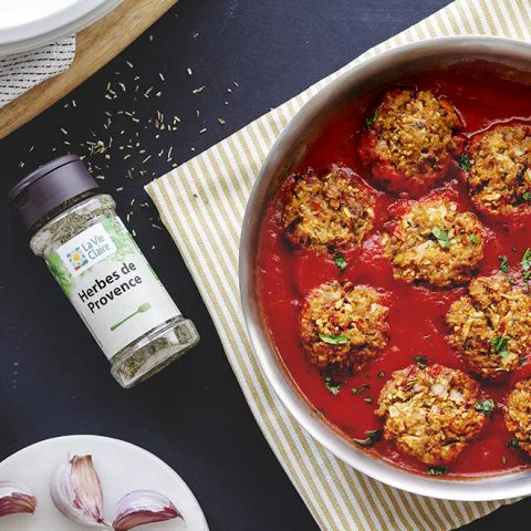 Boulettes de seitan à la sauce tomate