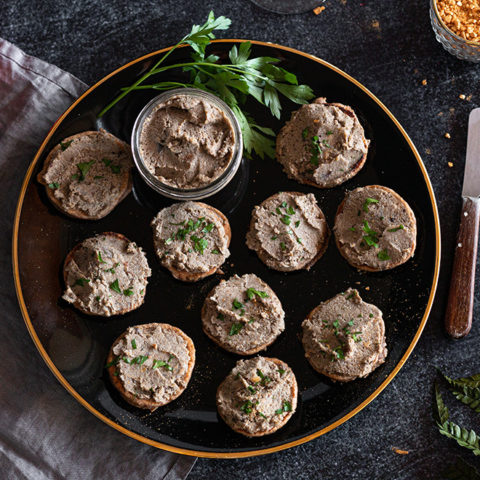 Tartinade de pleurotes et blinis à la châtaigne