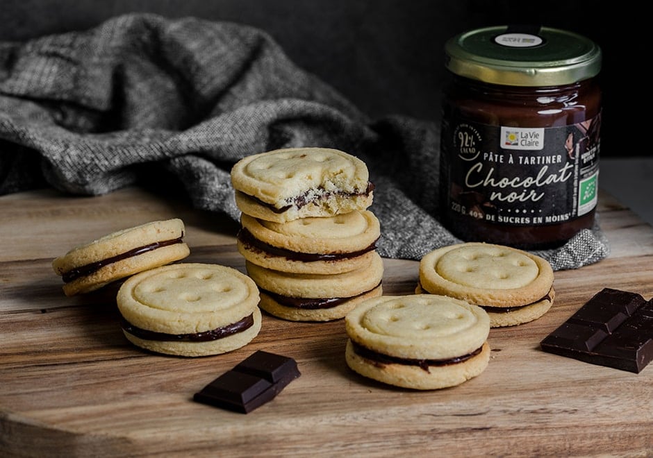 Biscuits fourrés à la pâte à tartiner