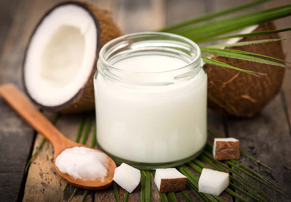 Tout Savoir sur l'Utilisation de l'Huile de Coco pour Cheveux !