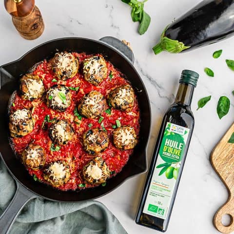 Boulettes d’aubergines à la sauce tomate