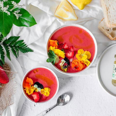 Soupe de fraise au basilic et miel d'acacias