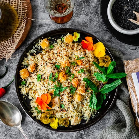 Couscous de petit épeautre au poulet et aux poulet et aux abricotas secs