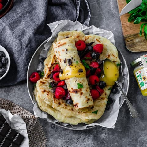 Msemen aux fruits et au miel