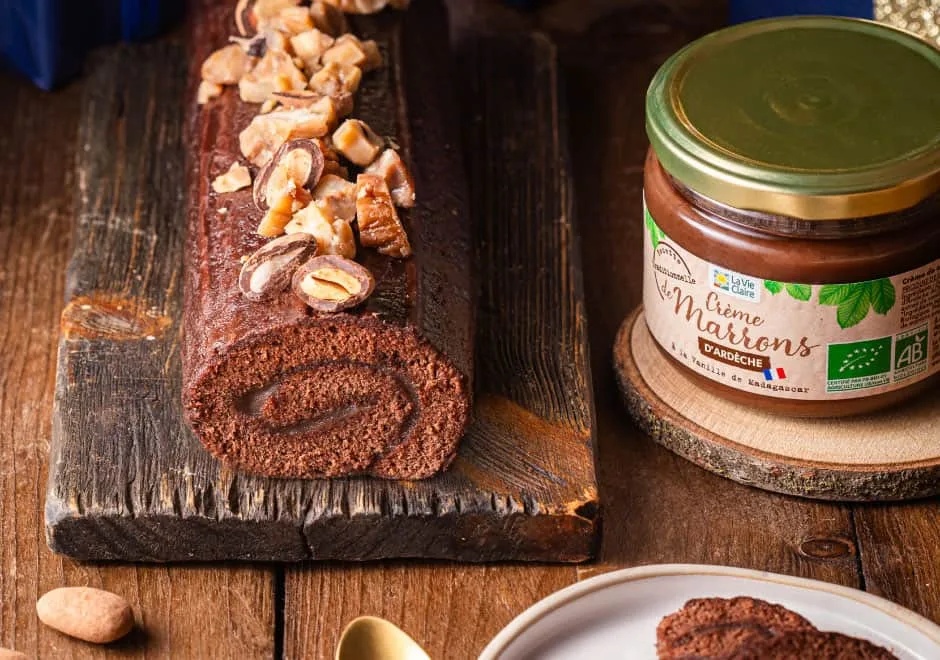 Bûche-roulée-chocolat-&-crème-de-marrons
