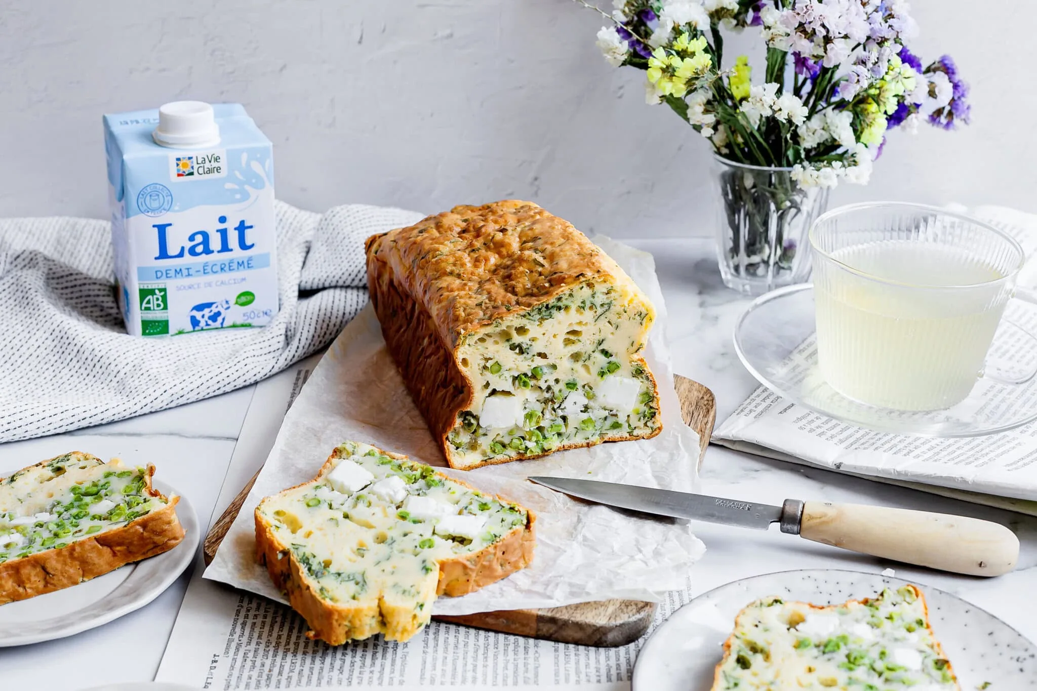 Cake aux petits pois, feta et persil