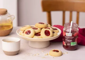 Biscuits à la confiture de fraise