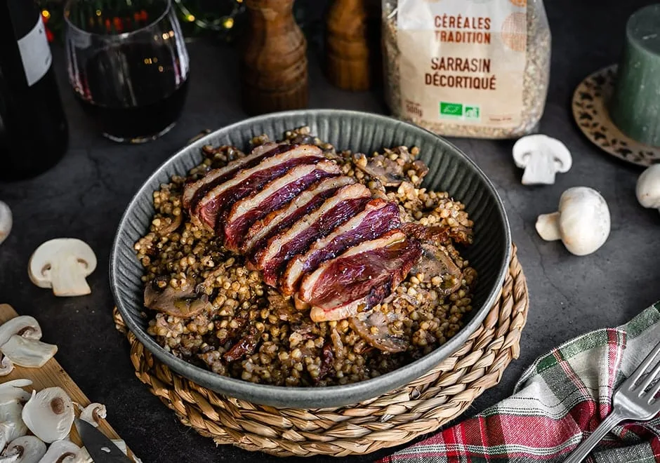 Risotto de sarrasin aux champignons et magret de canard