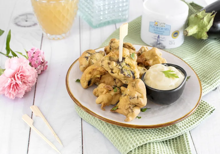 Beignets d&rsquo;aubergines et panure épicée à la farine de pois chiches