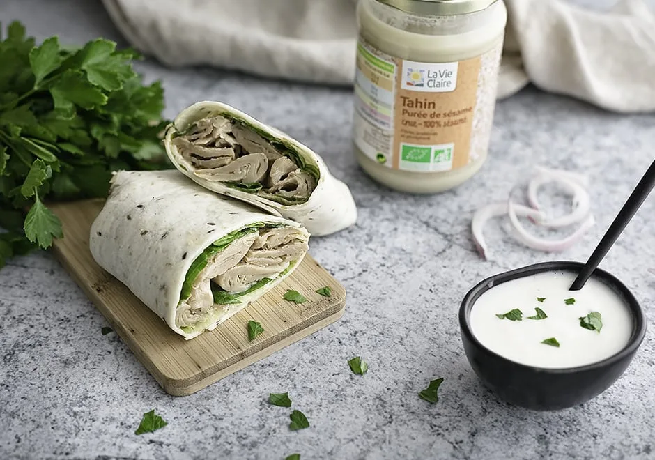 Chawarma au poulet mariné et sa sauce au tahiné