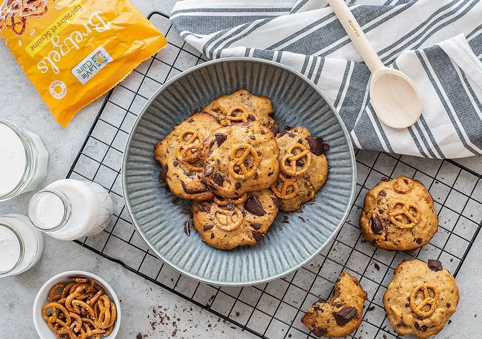 Cookies vegan aux bretzels et pépites de chocolat noir