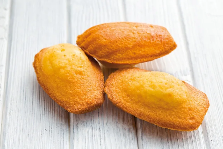 Madeleines au thé matcha
