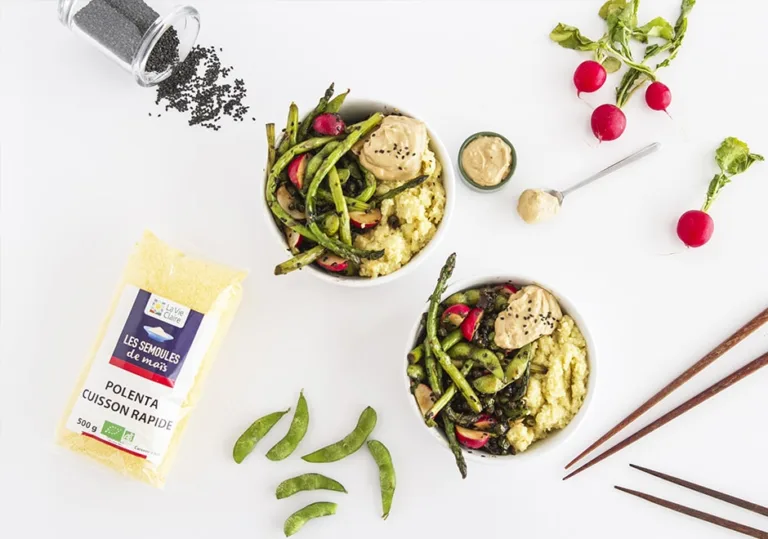 Polenta au wasabi, ses légumes printaniers et sa sauce cacahuète