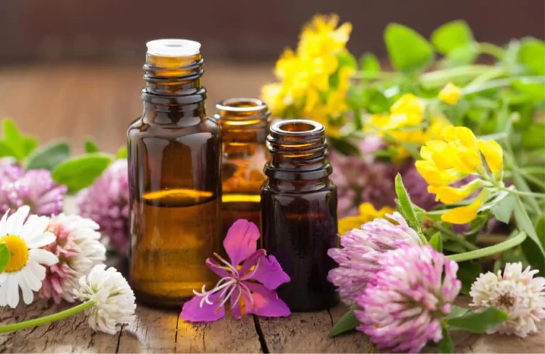 Nos conseils pour bien choisir une eau florale