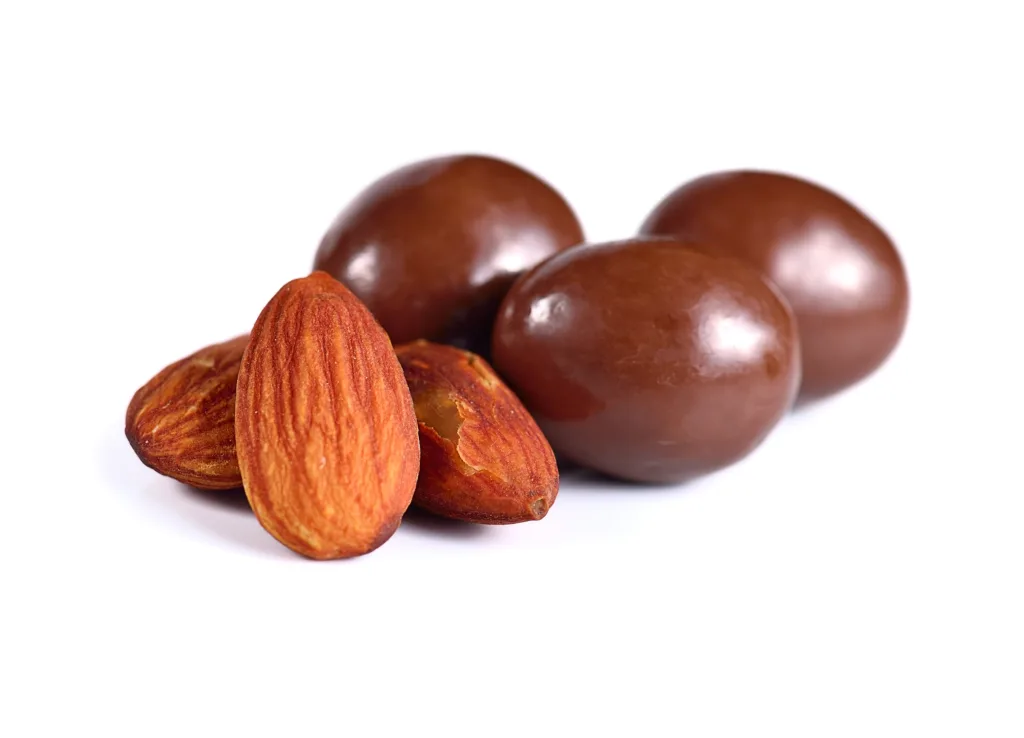 Amandes enrobées de chocolat noir bio