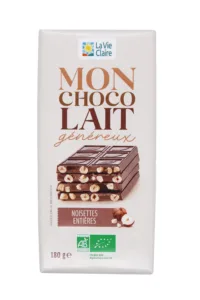 Chocolat au lait avec noisettes entières