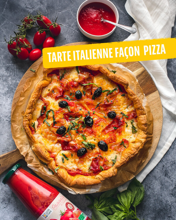 Qu’importe la saison, les tartes se suivent… mais ne se ressemblent pas 🌼❄🍁☀ !Aujourd’hui, on vous partage une version salée et ultra gourmande : la tarte façon pizza !
📌 À glisser dans vos favoris pour vos déjeuners express ou vos pique-niques. 

Par ici la recette 👇
🍕 1 pâte feuilletée
🥓 4 tranches de jambon
🧀 1 boule de mozzarella
🍅 1 pot de passata ou sauce pizza

➡ Préchauffez votre four à 180°. 
➡ Déroulez la pâte feuilletée dans un plat à tartes. Piquez le fond de la tarte avec une fourchette puis étalez la sauce tomate.
➡ Disposez le jambon en lamelles et recouvrez de fines tranches de mozzarella.
➡ Faites cuire 20 minutes à 200°.
Et hop, le tour est joué 😋

📸 Montrez-nous vos plus belles tartes en commentaire !
